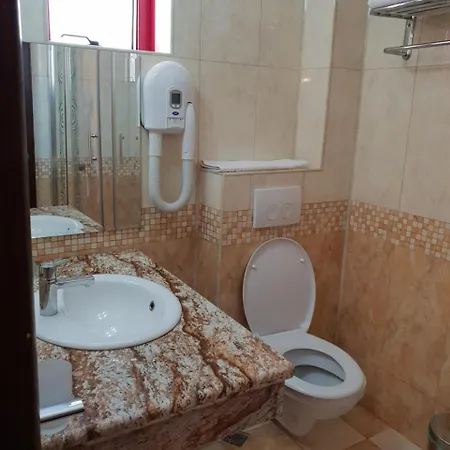 Pensiunea Ghiocela Hotel *